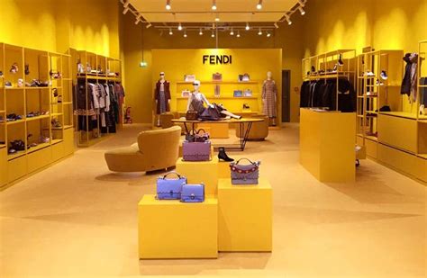 Outlet Fendi 